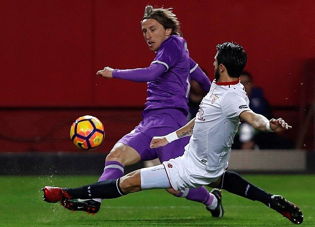 NEVJEROJATAN KRAJ REKORDNOG NIZA Sevilla pobijedila Real, Ramos tragičar, Jovetić heroj