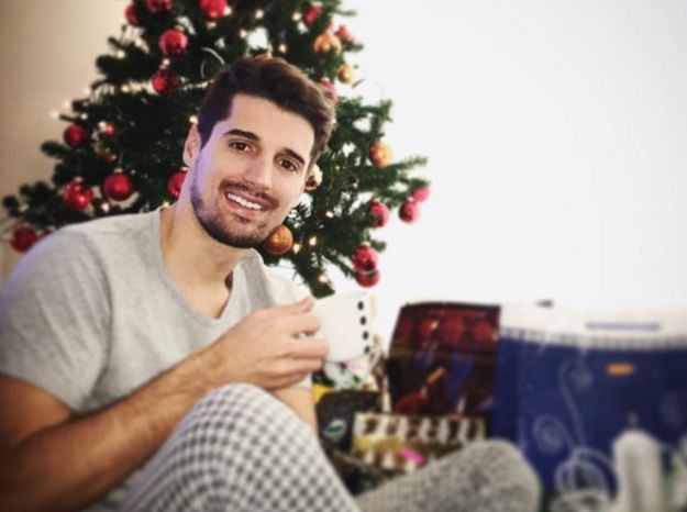 Luka Šulić objavio intimnu fotografiju s djevojkom