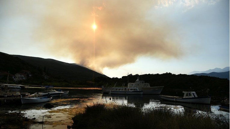 Požare u Crnoj Gori gase avioni iz Ukrajine, stiže pomoć iz Švicarske, Bugarske i Izraela