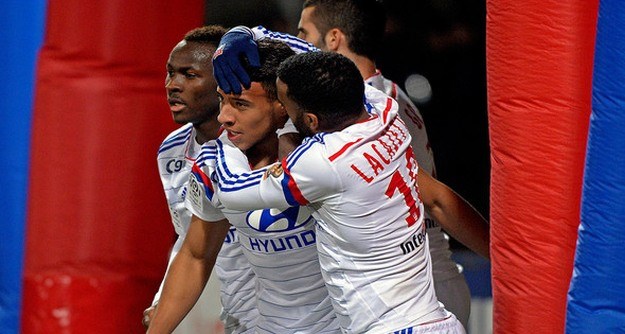 Lyon se domaćom pobjedom nad Evianom ponovno poravnao s PSG-om