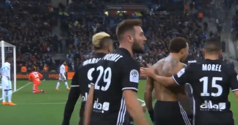 Lyon preokrenuo derbi, Depay u 90. minuti slomio Marseille