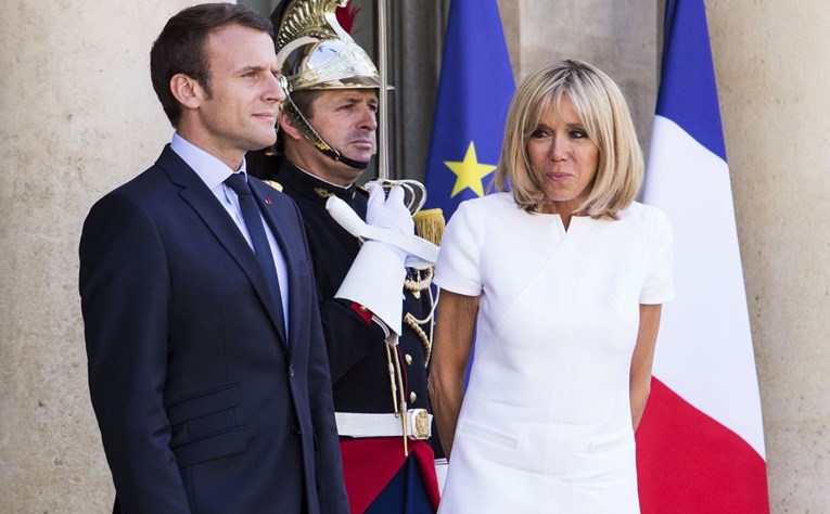 VIDEO 64-godišnja prva dama razbjesnila Francuze: "Odijeva se potpuno neprimjereno"