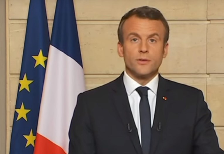 VIDEO Macron popljuvao Trumpa u TV obraćanju: Večeras su SAD okrenule leđa svijeta