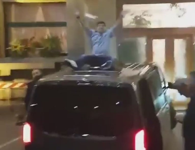 VIDEO Maradona postao počasni građanin Napulja pa se napio i po gradu radio kaos