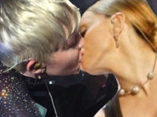 Madonna ozbiljno mašta o žvaljakanju s Miley