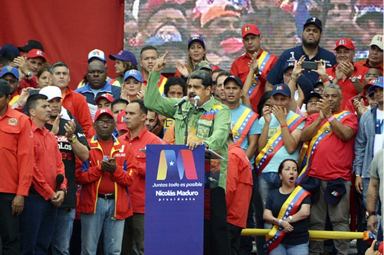 IZBORI U VENEZUELI Dok država tone prema gospodarskom dnu, Maduro ide prema novoj pobjedi