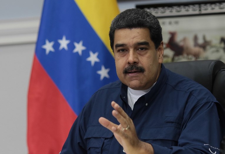 SAD prijeti dodatnim sankcijama ako Maduro provede svoj plan