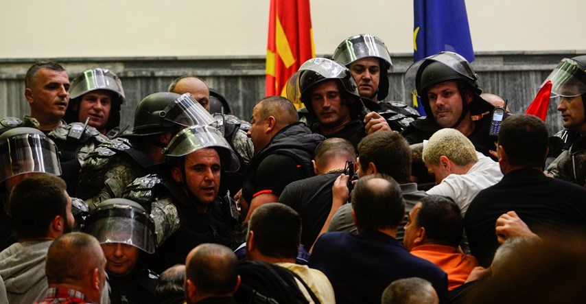 U Makedoniji masovna istraga nasilja u parlamentu u travnju, priveden bivši šef policije