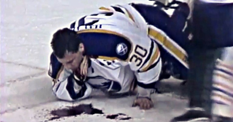 PREŽIVIO JE PREREZANI VRAT I METAK U GLAVU Kako je stravična ozljeda potpuno slomila NHL zvijezdu