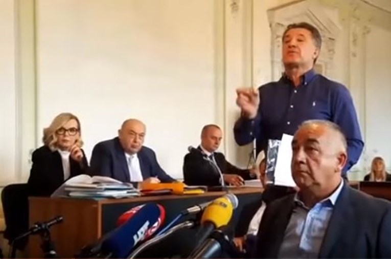 VIDEO: Pogledajte kako je Čedo Prodanović reagirao kad je Mamić počeo divljati