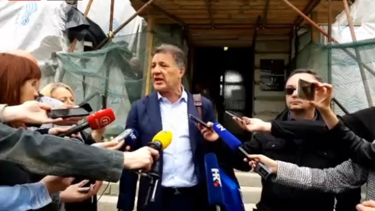 Pogledajte obraćanje Mamića: "Ljudi su gladni, a Hrvatska baca novac na ovu farsu!"