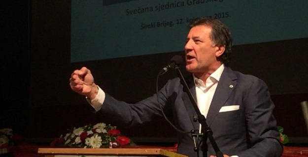 Mamić u Širokom: U Zagrebu žele zatrti Mamića, Dinamo i Hrvatsku, a vi im kažete "Nećete razbojnici!"