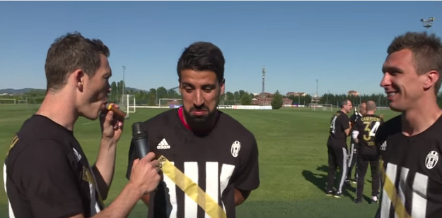 Mandžu suigrači sprdaju na treningu Juvea: Dobar si, ali malo zabijaš i stalno si ozlijeđen