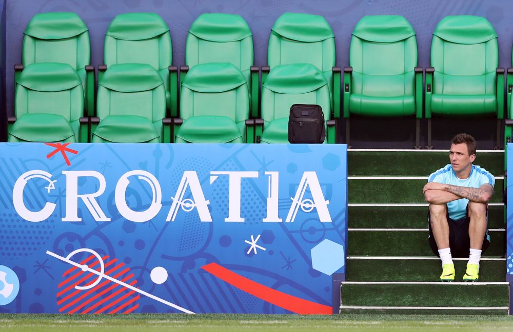 Kalinić ili Mandžukić?