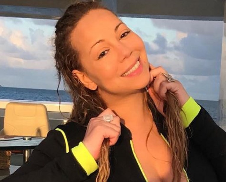 FOTO Mariah Carey zaplivala s morskim psima, no svi su joj se zagledali u bujni dekolte