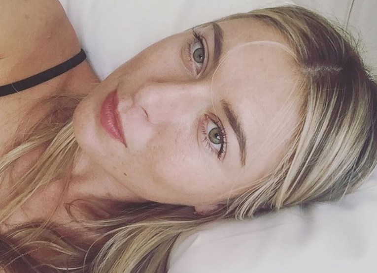 Fotka koja je zapalila Instagram: Marija Šarapova gola u krevetu
