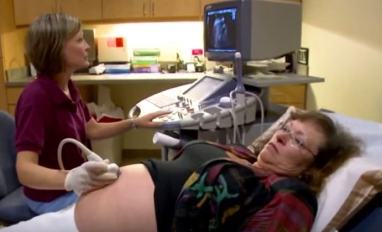 Ima 70 godina i tvrdi da je trudna: "Rodit ću carskim rezom"