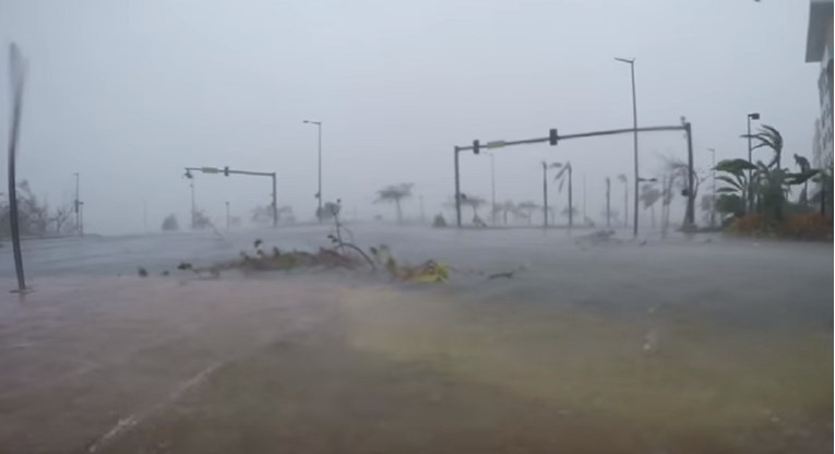 Uragan Maria uništio Portoriko, cijela zemlja bez struje, raste broj mrtvih: "Najgore tek dolazi"