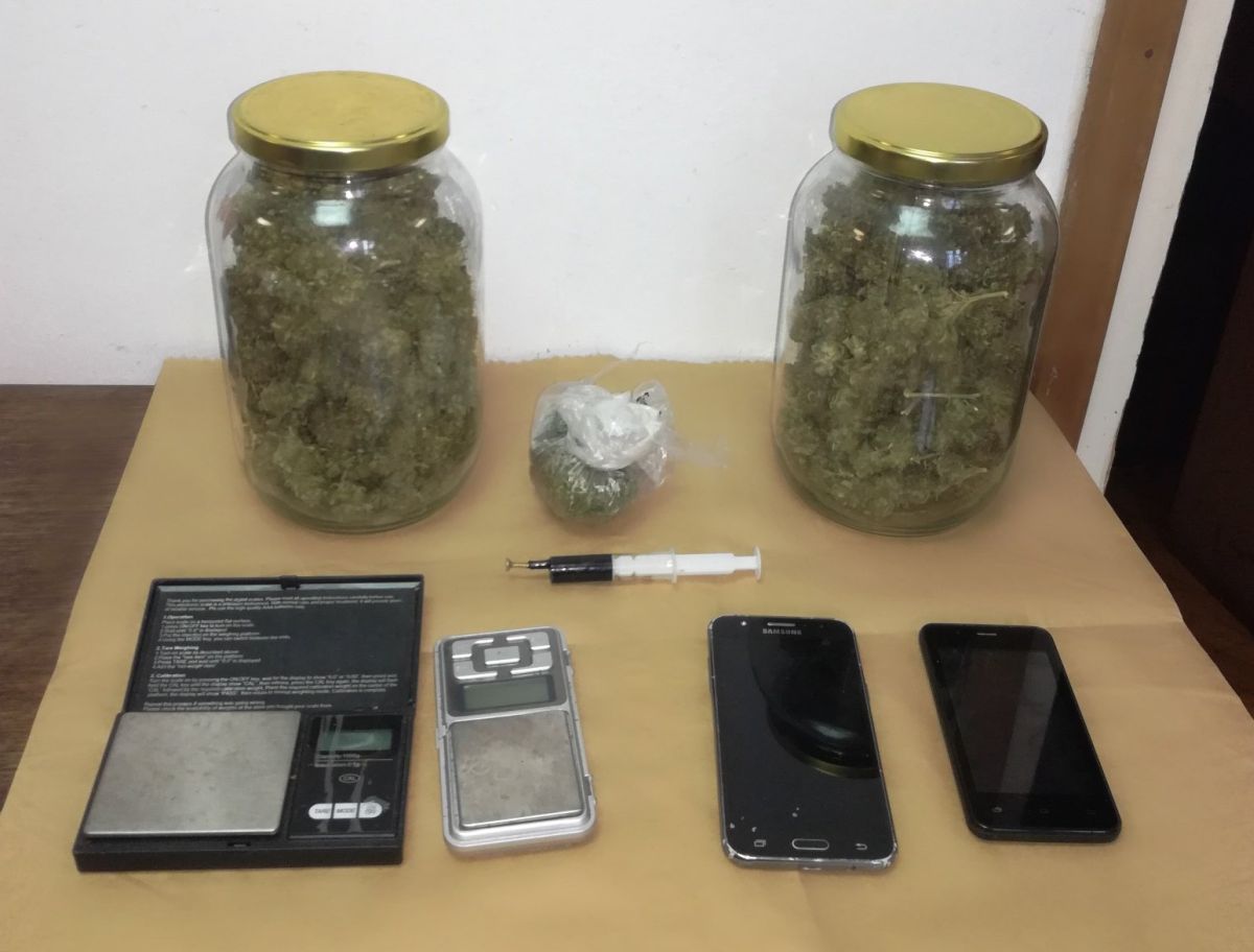 Dvojica mladića u Audiju kod Imotskog imali pola kilograma marihuane