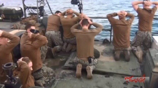 Procurila snimka trenutka u kojem su Iranci zarobili američke marince