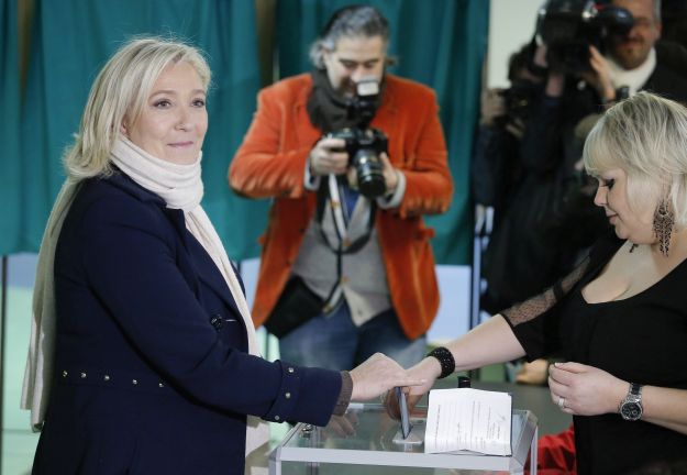 Prema prvim predizbornim anketama u Francuskoj vodi Marine Le Pen
