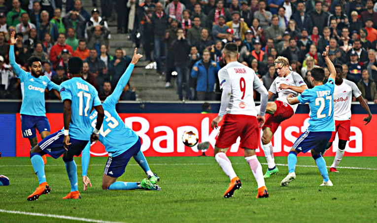 MARSEILLE U FINALU EL-a Zabili gol za prolaz protiv Salzburga nakon nepostojećeg kornera