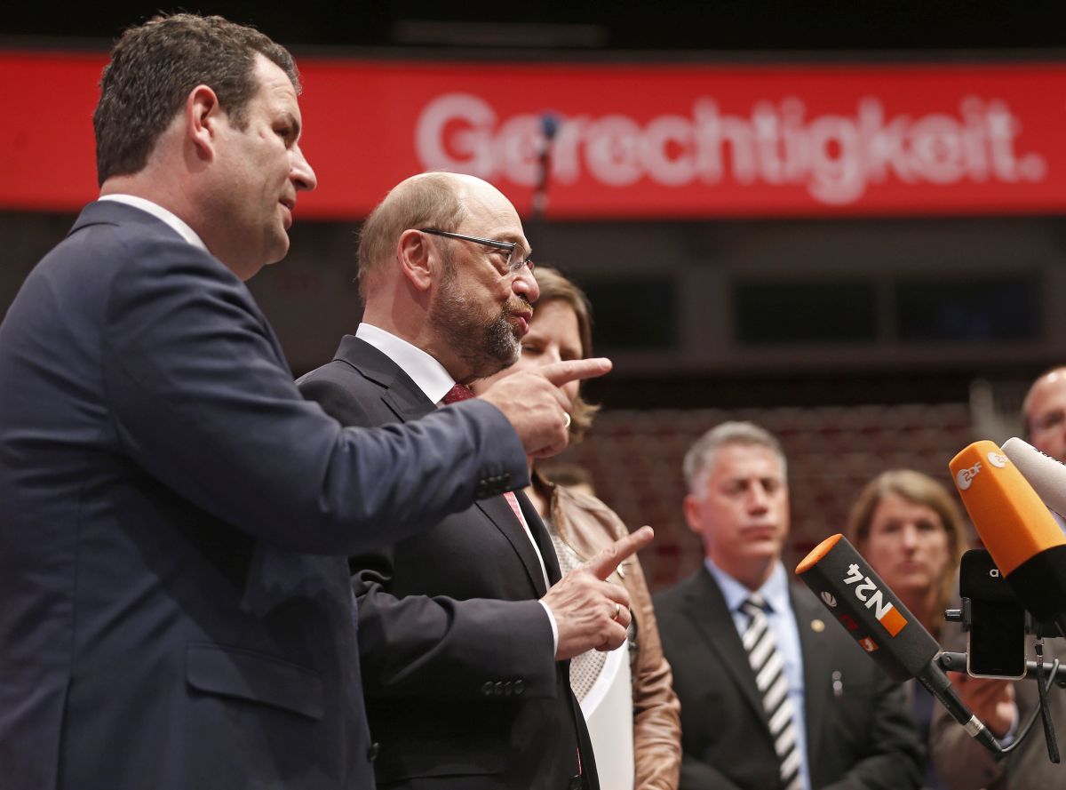 Schulz na kongresu SPD-a žestoko napao kancelarku Merkel