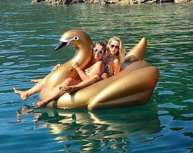 FOTO Najviše voli zlato: Todorićeva snaha uživa na godišnjem odmoru
