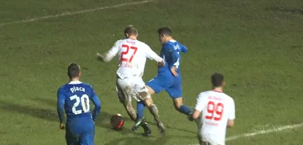 Dosta je gadljivog sudačkog igranja za obiteljski klub!