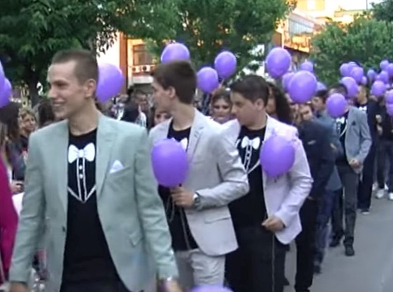 Srpski maturanti umjesto za haljine i odijela, novac dali za liječenje djeteta koje boluje od raka