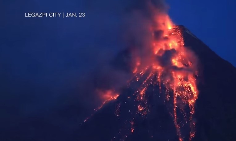 VIDEO Sve opasnija erupcija vulkana u Filipinima: "Izbjegavajte zonu ili vam slijedi smrtna kazna"