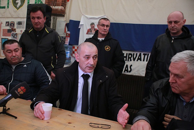 Medved najavio prve mjere i otkrio što planira sa šatorašima