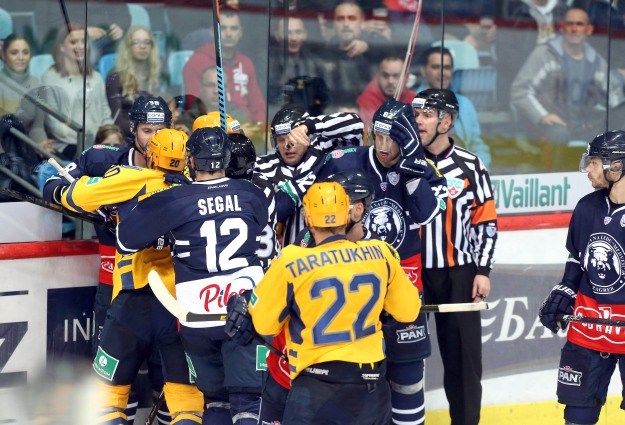 Medveščak demantirao glasine: Ostajemo u KHL-u!