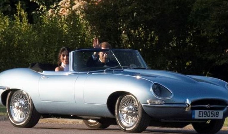 Evo kako su u Rimcu preuredili "najljepši auto ikad napravljen" u kojem su se vozili Meghan i Harry