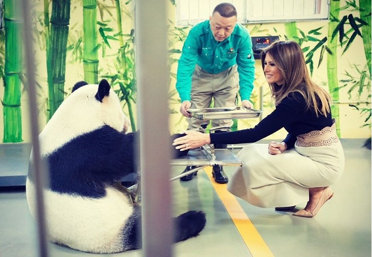 Melaniju oduševila panda Gu Gu, no nije sve tako divno kao na fotkama