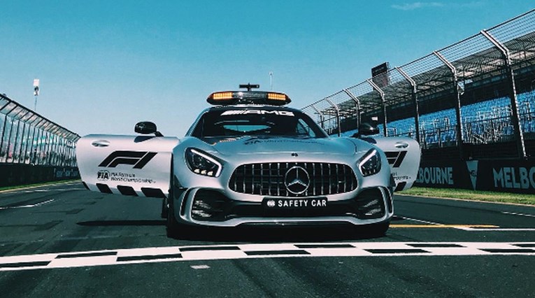 Mercedes predstavio najbrži F1 sigurnosni automobil ikad, juri 318 km na sat