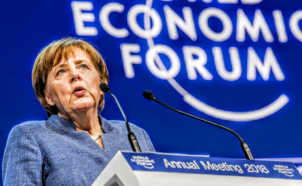 Merkel u Davosu pozvala na jedinstvenu politiku EU-a te iskritizirala Trumpa i ponašanje SAD-a