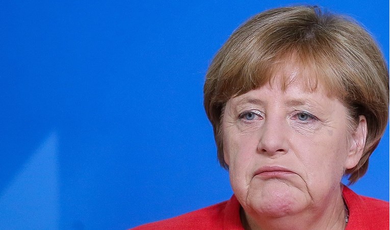 Merkel nakon propalih pregovora o koalicijskoj vladi očekuje burna sjednica parlamenta