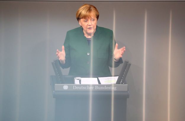 Merkel u žestokom govoru u Bundestagu napala Trumpa i sve koji šire populizam i paniku