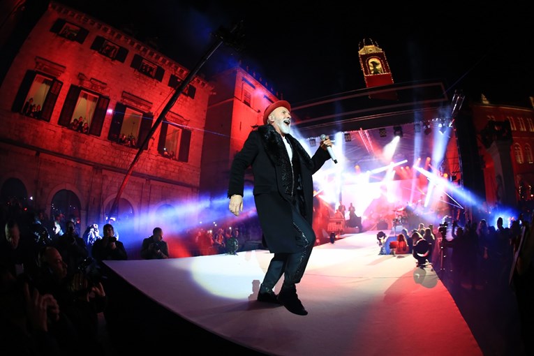 FOTO Dino Merlin napravio spektakl za nezapamćeni doček u Dubrovniku