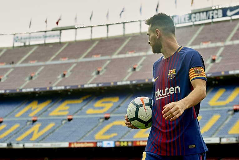 ZBOG MESSIJA "PRODAJU STADION" Camp Nou mijenja ime da Barca zgrne bogatstvo za Leov ugovor