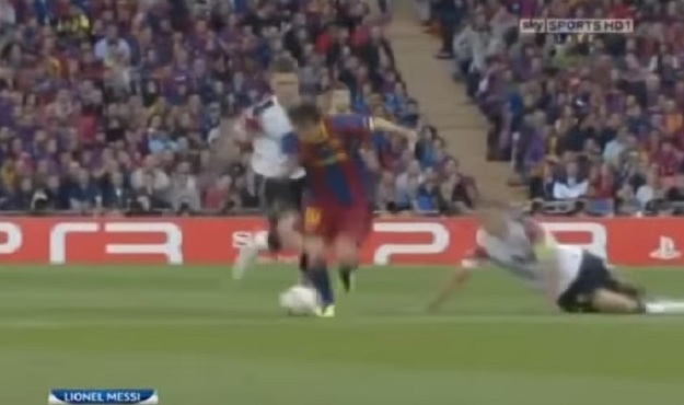 Messi je već počinio isti "zločin": Prije Boatenga slomio je Vidića i to u finalu LP!