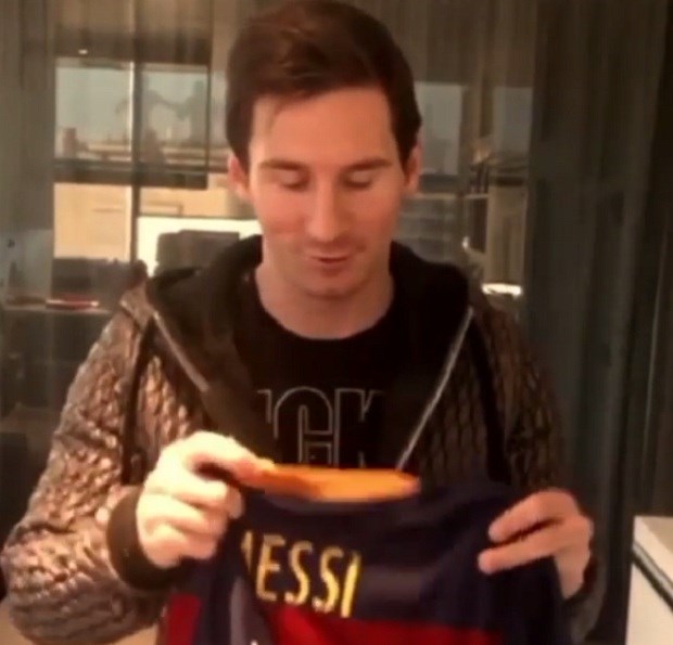 Messi poslao svoj dres najboljem košarkašu svijeta