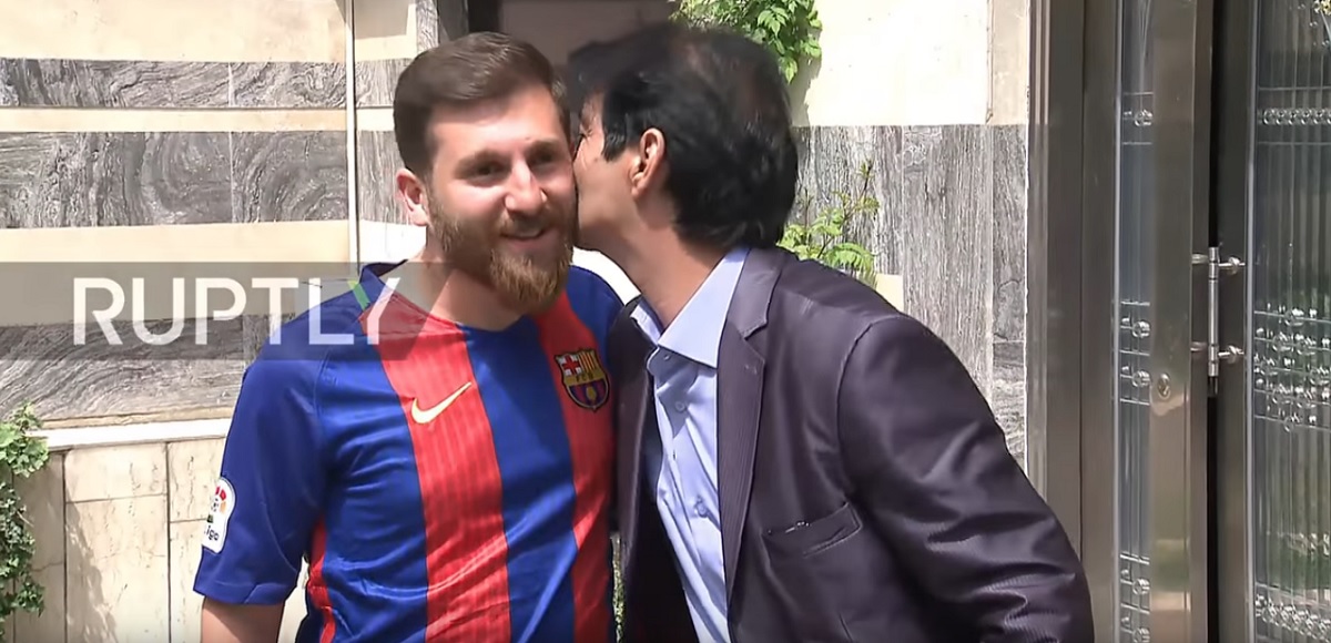 CIRKUS U IRANU Student završio u policiji jer izgleda identično kao Messi