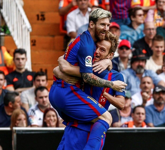 Dva preokreta u derbiju na Mestalli: Rakitić asistirao, Messi u 93. donio pobjedu Barci