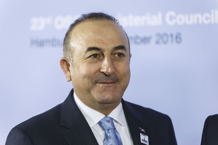 Turski šef diplomacije ide u Katar
