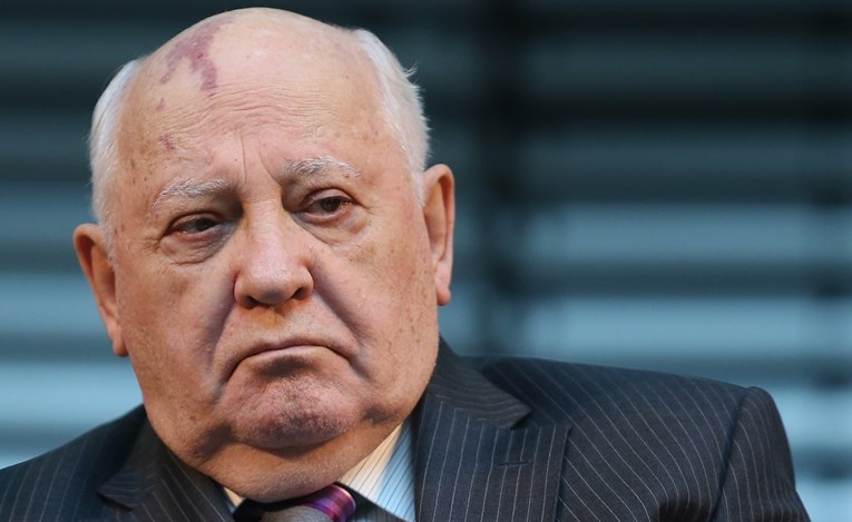 Gorbačov: Izgleda da se cijeli svijet priprema na rat