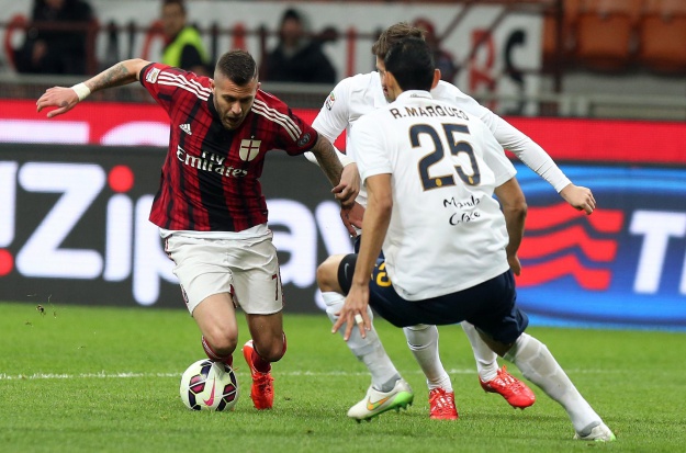 Novi kiks Milana: Verona u 95. minuti šokirala San Siro