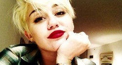 Miley dva dana hoda s naljepnicama na bradavicama: Ovako je proslavila dan marihuane