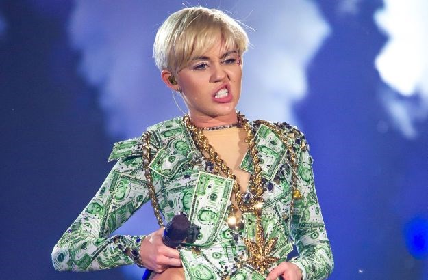 Miley Cyrus javno objavila broj senatora: Idemo napraviti sranje